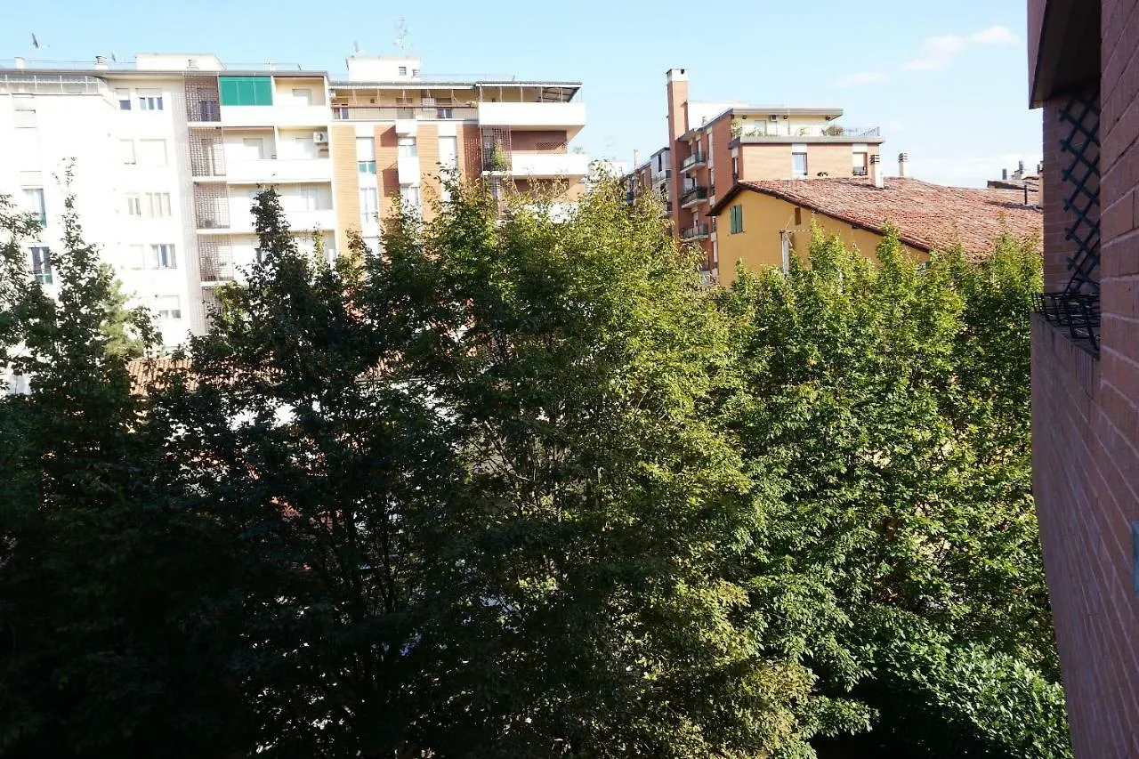 S.orsola sweet apartment Bologna 0*,